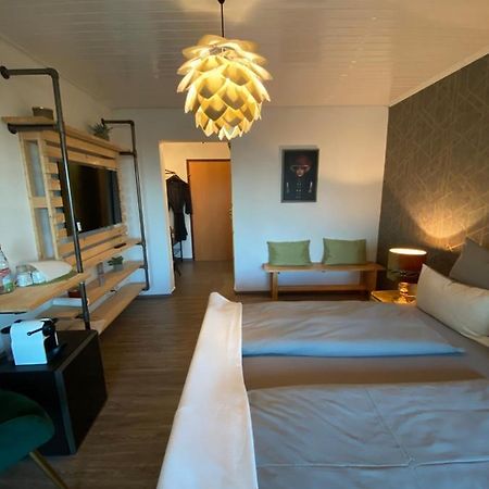 Doppelzimmer Mit Bad & Balkon Simmersfeld Bagian luar foto