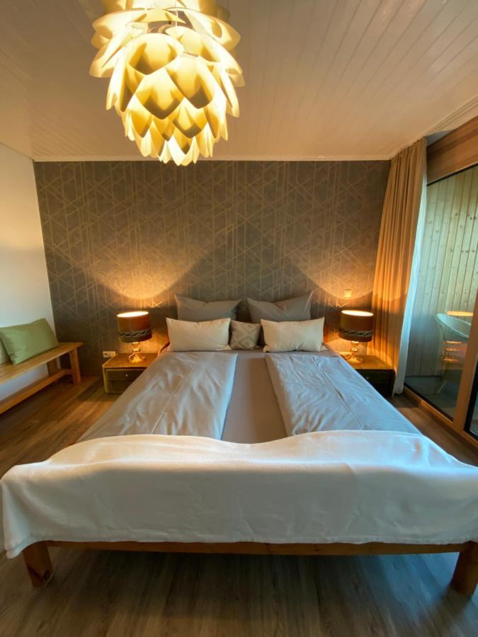 Doppelzimmer Mit Bad & Balkon Simmersfeld Bagian luar foto