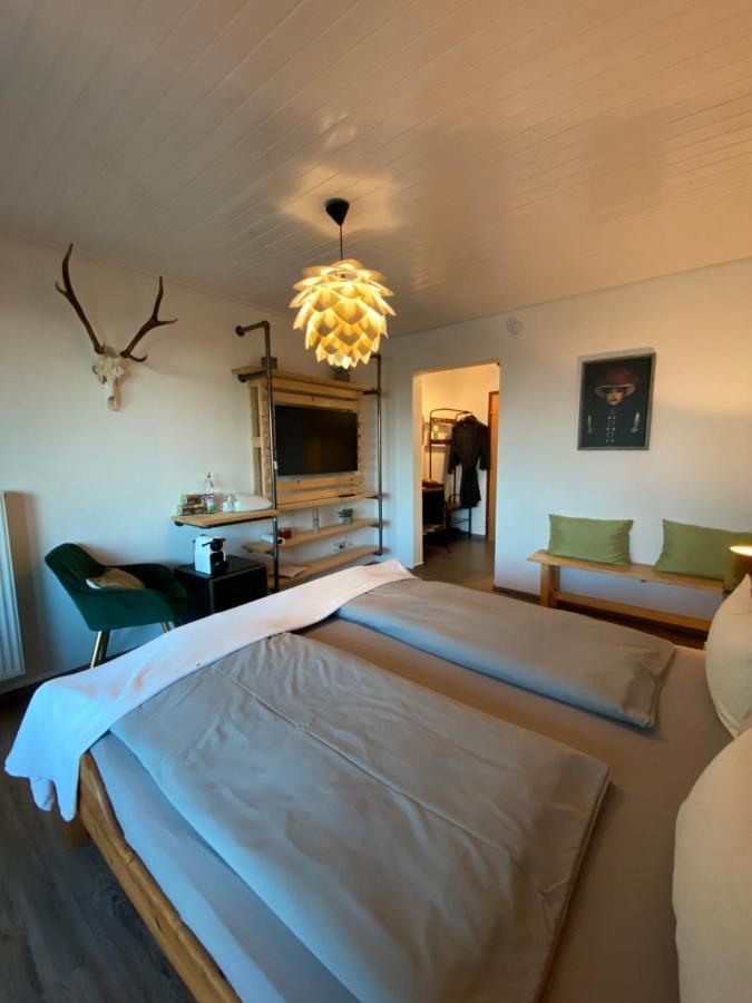 Doppelzimmer Mit Bad & Balkon Simmersfeld Bagian luar foto